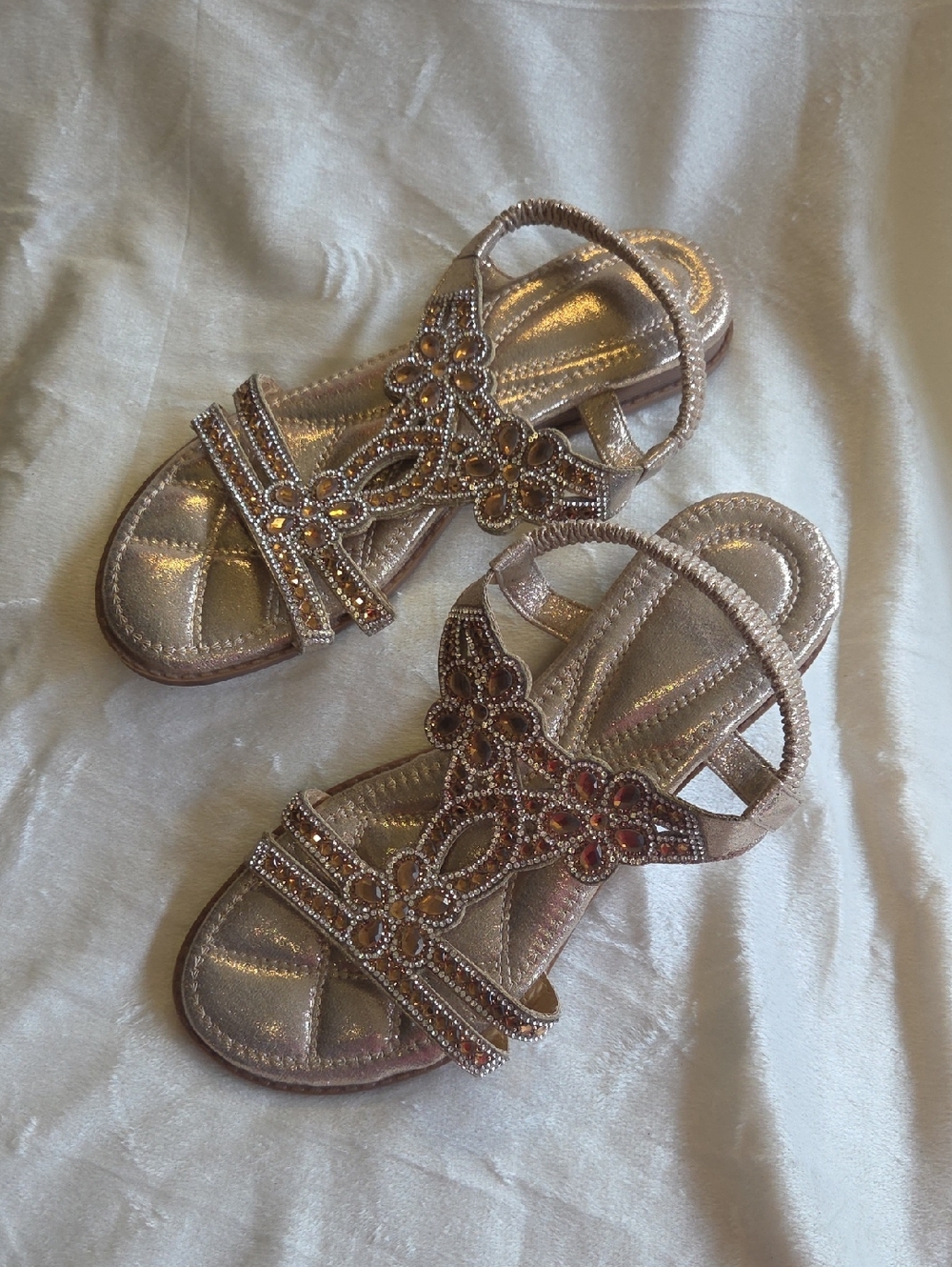 Women’s Beaded Metallic Rose Gold Sandals - Elegant Strappy Flats